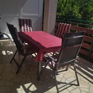 Zelena Oaza Apartment